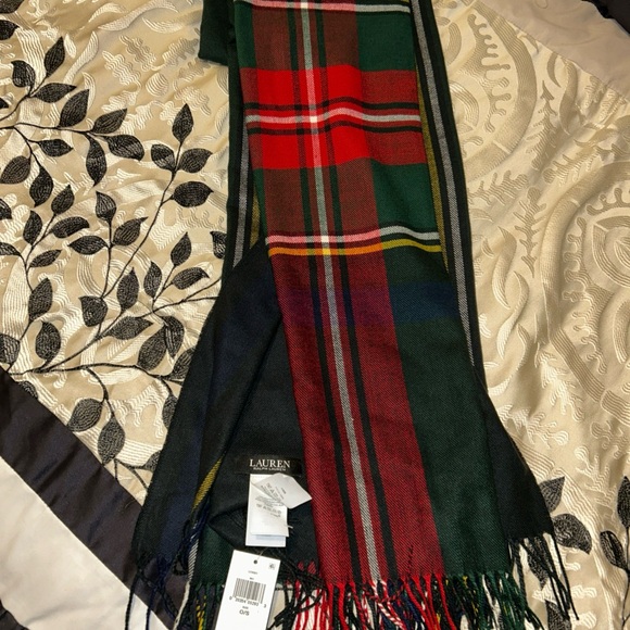 RALPH LAUREN EXPLODED PLAID BLANKET WRAP SCARF LARGE 78x30" RED/BLACK NWT - Picture 3 of 6